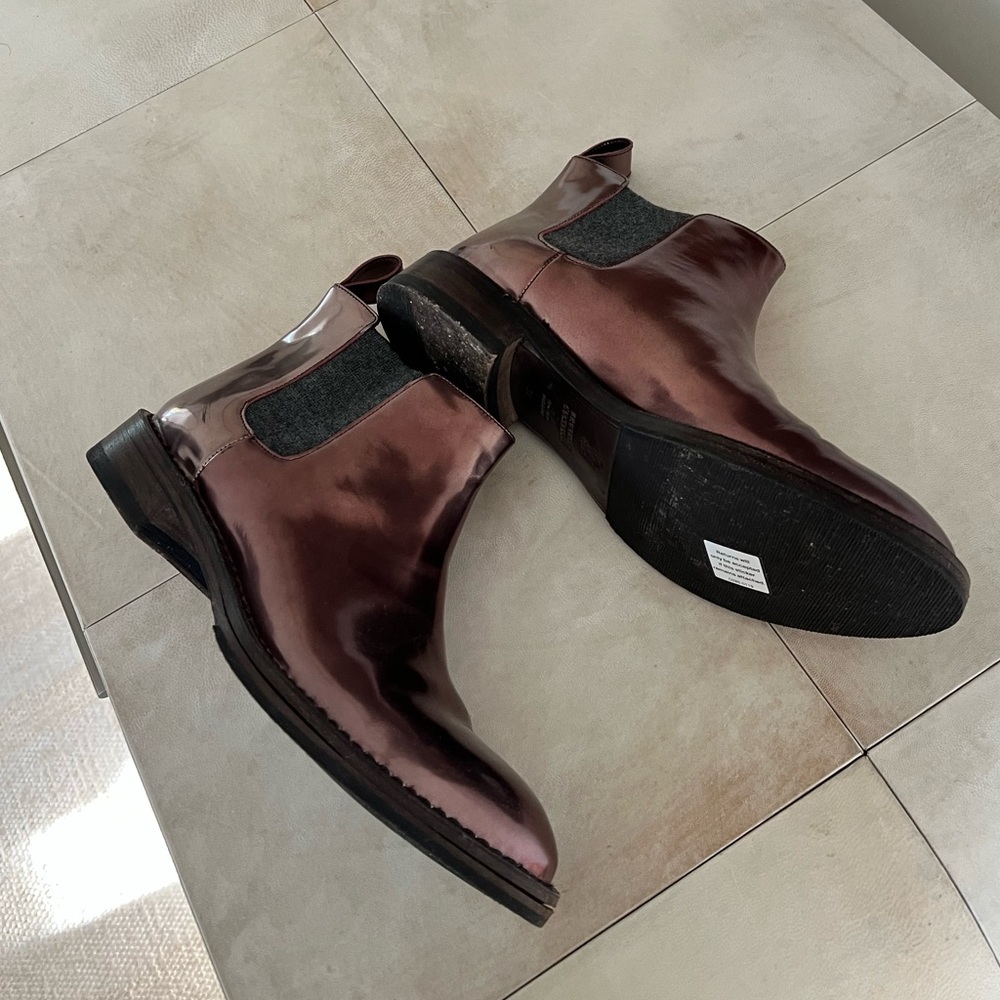 Rose metallic ankle boots. Good used contain.